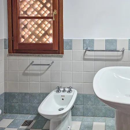 Gorgeous In Apartment *