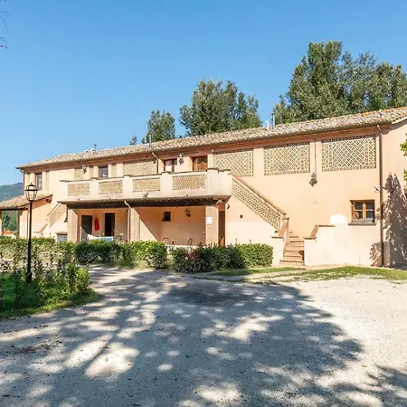Gorgeous In Apartmán Montone (Umbria)